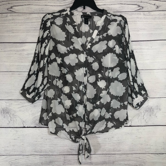 Lane Bryant Semi Sheer Floral Button-Down Top Sz 14/16 - Picture 2 of 5
